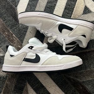 Nike SB Alleyoop